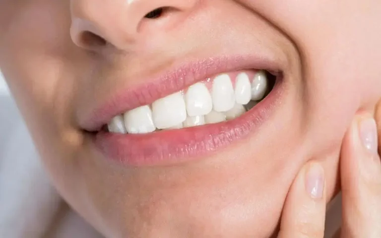 ايهما اسهل خلع ضرس العقل العلوي ام السفلي؟